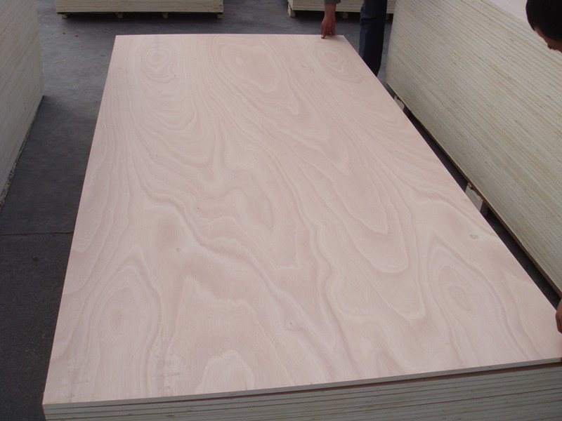 4 mm eenmalig hete pers Okoume multiplex