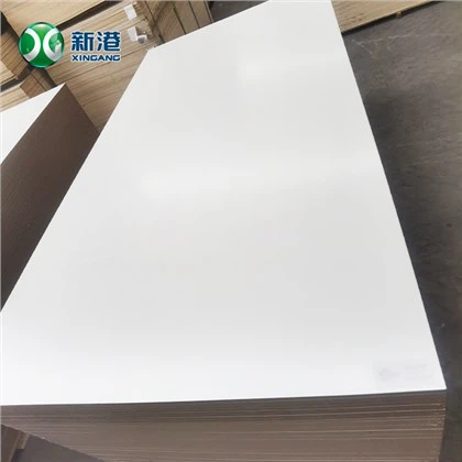 Wit melamine gelamineerd MDF